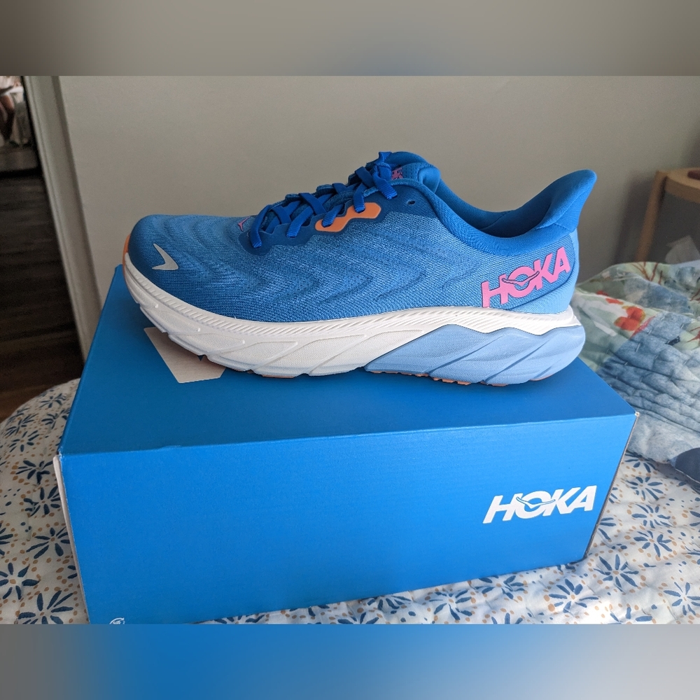 Hoka Arahi 6 NIB